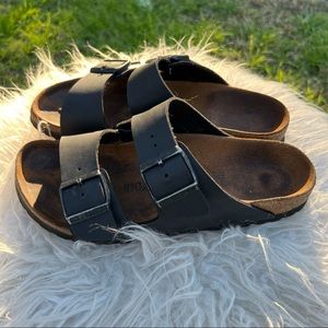Women’s Black Arizona Birkenstocks